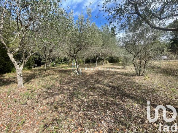 Terrain à vendre 445 m² Lambesc