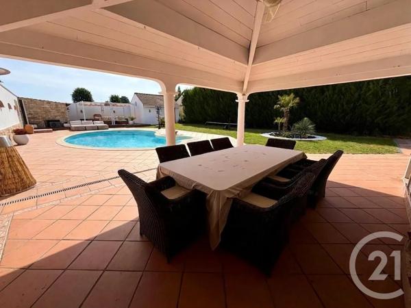 Maison à vendre  8 pièces - 205 m 2   THIEUX  - 77