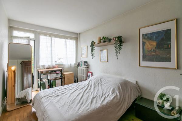 Appartement F2 à vendre  2 pièces - 46,50 m 2   ST MAUR DES FOSSES  - 94