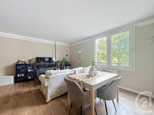 Appartement F4 à vendre  4 pièces - 87,24 m 2   RUEIL MALMAISON  - 92