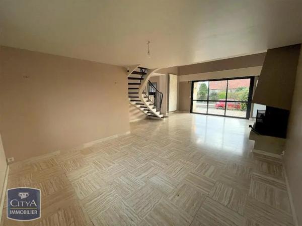 Maison à louer 6 pièces 135.18m²