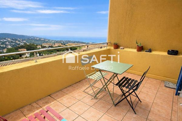 T2 (coin nuit) rénové, à 5 min des plage