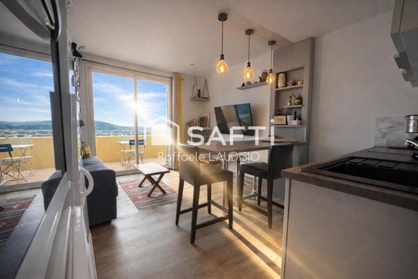 T2 (coin nuit) rénové, à 5 min des plage