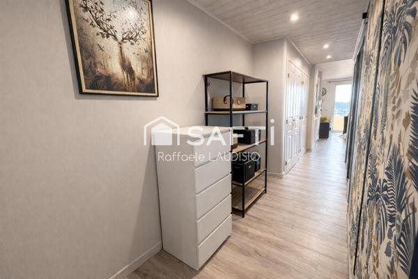 T2 (coin nuit) rénové, à 5 min des plage