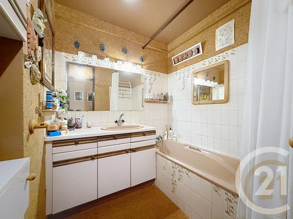 Appartement F5 à vendre  5 pièces - 92,54 m 2   DEVILLE LES ROUEN  - 76