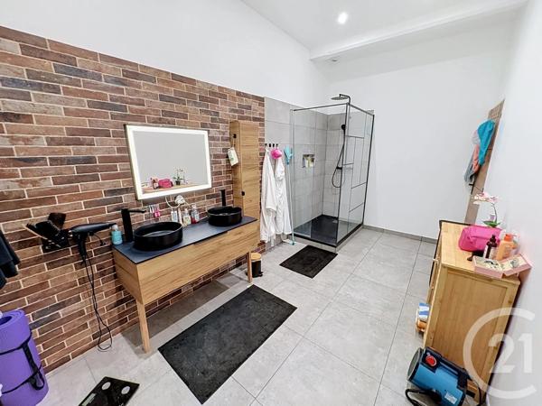 Appartement Loft à vendre  4 pièces - 210 m 2   FECAMP  - 76