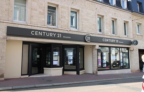 Appartement Loft à vendre  4 pièces - 210 m 2   FECAMP  - 76