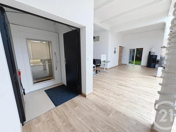 Appartement Loft à vendre  4 pièces - 210 m 2   FECAMP  - 76