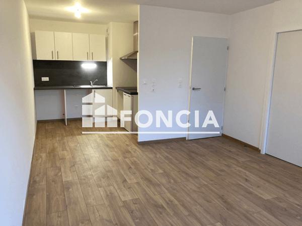 Location Appartement 2 pièces 42.4 m² - PLACE JACQUELINE AURIOL Rouen 76100
