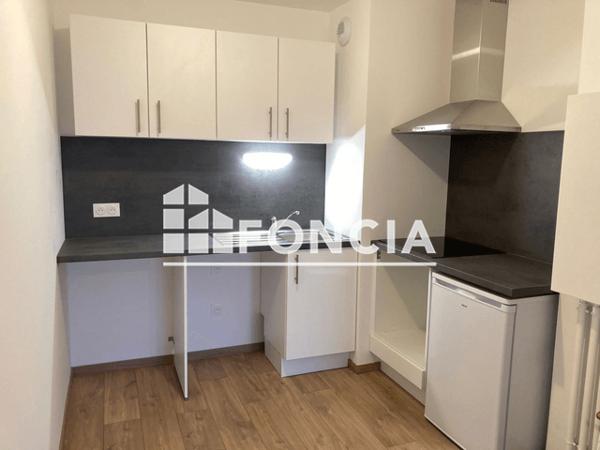 Location Appartement 2 pièces 42.4 m² - PLACE JACQUELINE AURIOL Rouen 76100