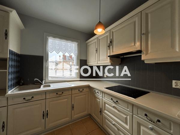 Location Appartement 3 pièces 57.56 m² - 4 RUE FLEURIOT Lisieux 14100