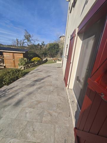 Dans le triangle LImoux, Carcassonne, Castelnaudary, maison entièrement rénovée de type 5 Villeneuve-lès-Montréal (11290)