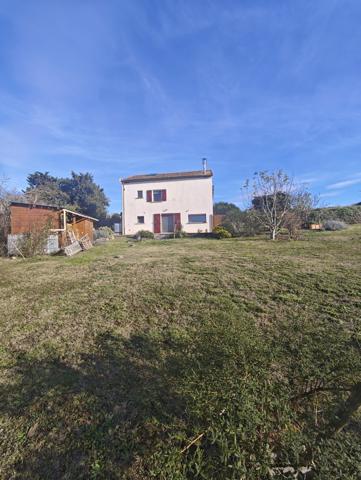 Dans le triangle LImoux, Carcassonne, Castelnaudary, maison entièrement rénovée de type 5 Villeneuve-lès-Montréal (11290)