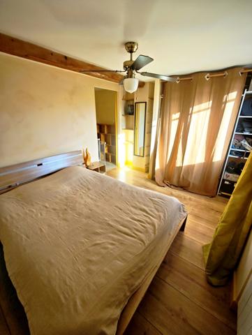 Dans le triangle LImoux, Carcassonne, Castelnaudary, maison entièrement rénovée de type 5 Villeneuve-lès-Montréal (11290)