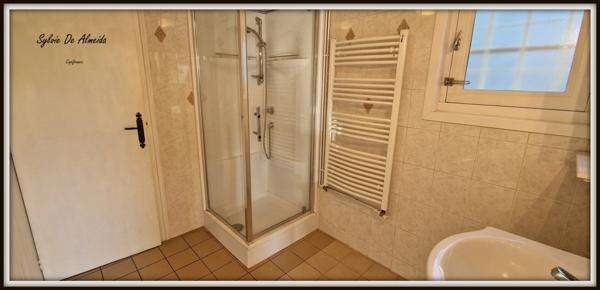 Maison à vendre 167m², 7 pièces FEILLENS (01) terrain 1350m², 5 chambres, garage, hors lotissement