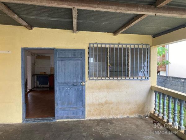 MAISON 86M²-3CH SUR 353M² DE TERRAIN A STE MARIE Sainte-Marie (97438)