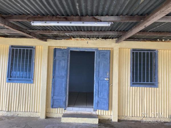 MAISON 86M²-3CH SUR 353M² DE TERRAIN A STE MARIE Sainte-Marie (97438)