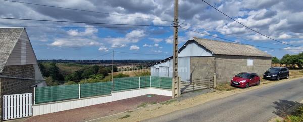 CORPS DE FERME – 1,5 HA – NOMBREUSES DÉPENDANCES – TORIGNI-SUR-VIRE