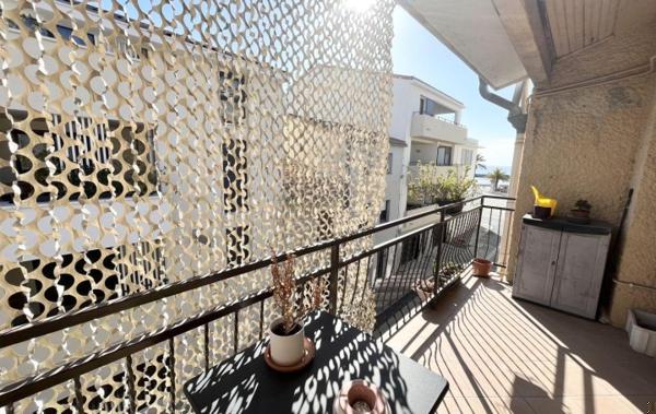 Vente Maison 2 appartements et grand garage rénové(e) Le grau-du-roi   