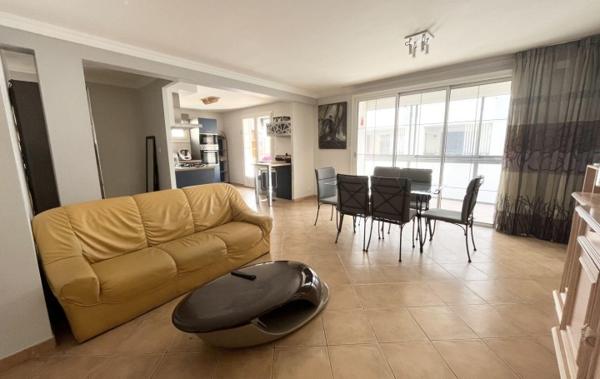 Vente Maison 2 appartements et grand garage rénové(e) Le grau-du-roi   