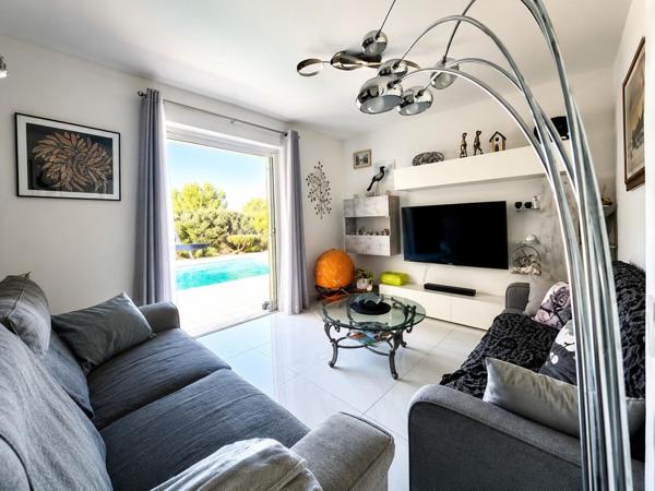 Villa provençale individuelle avec piscine