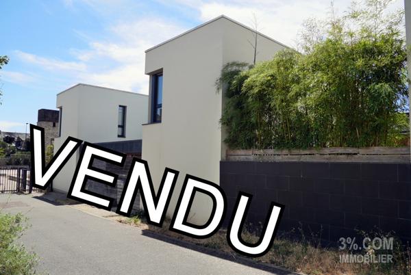 MAISON URBAINE Contemporaine 110 m² à Étage 4 CH avec JARDIN Privatif + 2 Parkings Privatifs en sous-sol Sécur Nantes (44300)