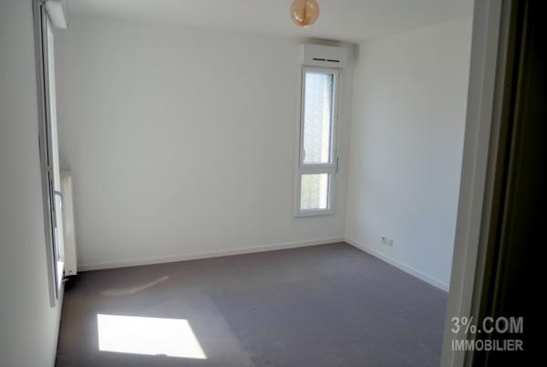 MAISON URBAINE Contemporaine 110 m² à Étage 4 CH avec JARDIN Privatif + 2 Parkings Privatifs en sous-sol Sécur Nantes (44300)