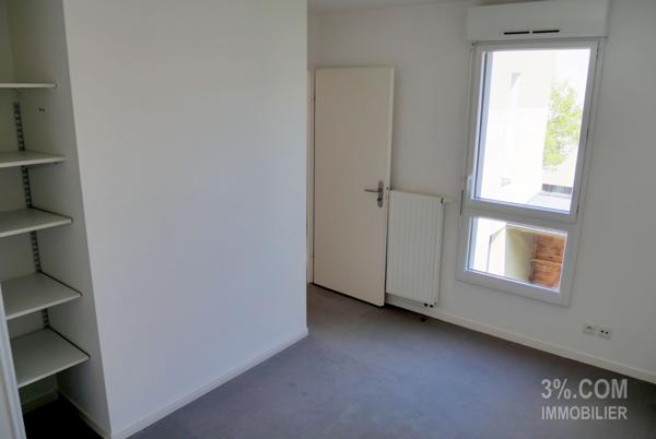 MAISON URBAINE Contemporaine 110 m² à Étage 4 CH avec JARDIN Privatif + 2 Parkings Privatifs en sous-sol Sécur Nantes (44300)