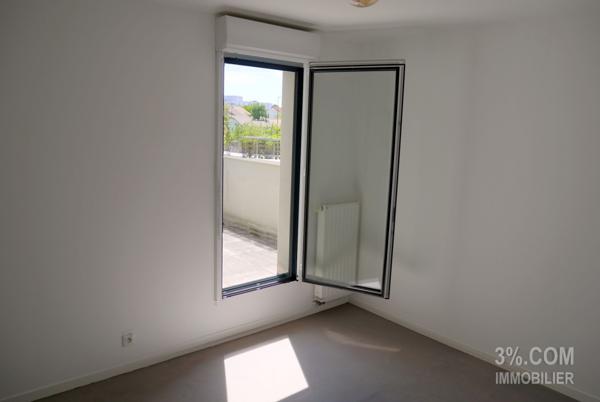 MAISON URBAINE Contemporaine 110 m² à Étage 4 CH avec JARDIN Privatif + 2 Parkings Privatifs en sous-sol Sécur Nantes (44300)