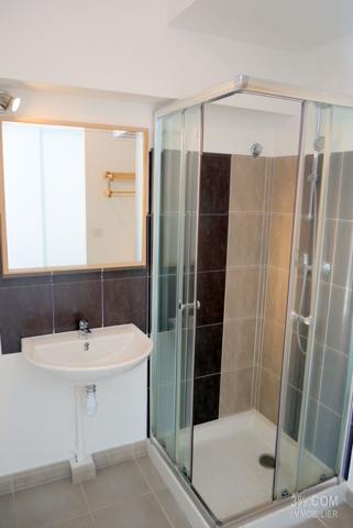 MAISON URBAINE Contemporaine 110 m² à Étage 4 CH avec JARDIN Privatif + 2 Parkings Privatifs en sous-sol Sécur Nantes (44300)