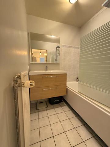 Appartement Elancourt 2 pièce(s) 45 m2