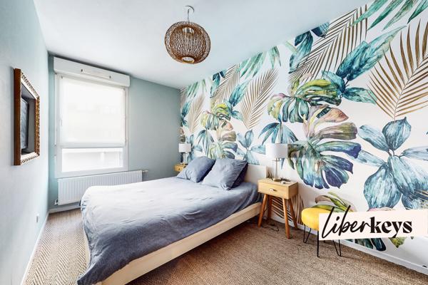 Grand appartement T3 traversant de 82m² - Coeur quartier Vaise