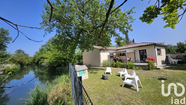 Maison à vendre 6 pièces 120 m² Saint-Saturnin-lès-Avignon