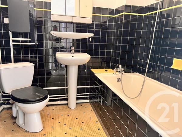 Appartement F3 à vendre  4 pièces - 60 m2 SOUILLAC - 46