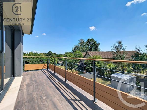 Maison à vendre  9 pièces - 242,96 m 2   LIMOGES  - 87