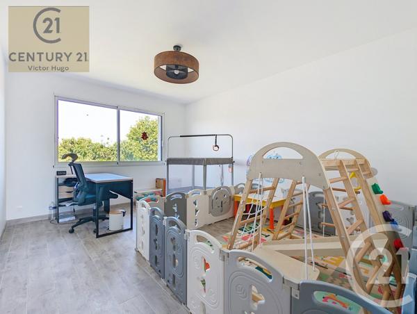 Maison à vendre  9 pièces - 242,96 m 2   LIMOGES  - 87