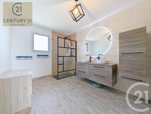 Maison à vendre  9 pièces - 242,96 m 2   LIMOGES  - 87