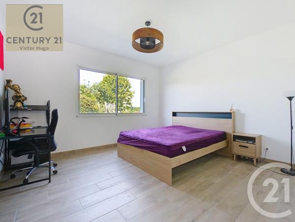 Maison à vendre  9 pièces - 242,96 m 2   LIMOGES  - 87