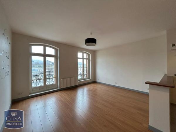 Appartement à louer 3 pièces 81.6m²