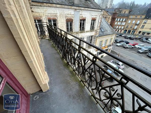 Appartement à louer 3 pièces 81.6m²