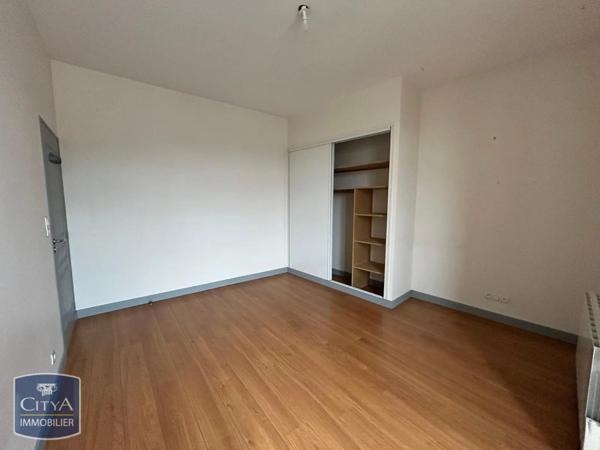 Appartement à louer 3 pièces 81.6m²