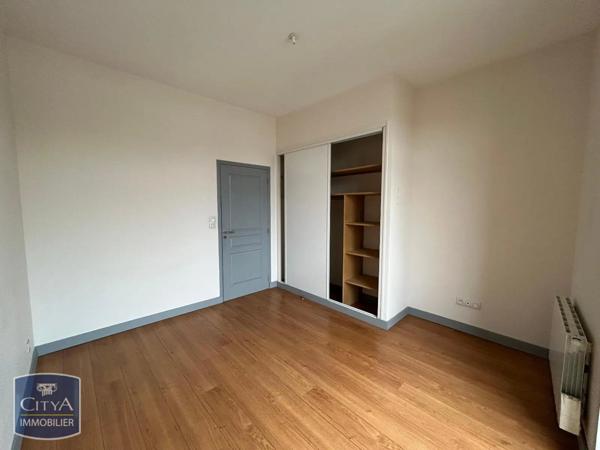 Appartement à louer 3 pièces 81.6m²