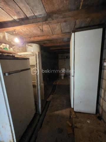Votre prochain chez vous ou votre résidence secondaire à petit prix !
Cette maison en pierre de 90 m2 habitable est située dans un hameau sympathique et calme sur la commune de Saint Bonnet de Bellac (87300).

- Au rez-de-chaussée, une pièce de vie de 29 m2, une SDB de 6.5 m2 avec douche, meuble simple vasque et WC, 
Un palier après 4 marches dessert une pièce servant de chambre mais de seulement 7.3 m2 puis un salon lumineux de 15 m2 suivi d’une possible cuisine extérieure en travaux avec sortie sur le terrain. 

- À l'étage, 2 grandes chambres de 16 m2 chacune.

L'ensemble des ouvertures est en double vitrage PVC (hormis dans une chambre). 

- Deux grandes dépendances attenantes de 44 et 60 m2, cette dernière contenant un cellier fermé de 11.9 m2 accueillant le ballon d'eau chaude, un WC et les branchements nécessaires en eau et électricité. 

- Cette maison nécessite des travaux mais offre de grandes possibilités d'extension de la surface habitable grâce à ses dépendances, d'ailleurs, il est à noter qu'une ouverture a été créée pour relier la pièce de vie avec la grange de 44 m2 (alimentée en eaux et électricité).

Le terrain de 374 m2 situé en hauteur par rapport à la route ajoute une certaine intimité. 
Également, une terrasse de 18 m2 bétonnée avec barbecue et bac à eau est bien agréable.
Le stationnement est possible devant la grange.

Les bâtiments sont sains et une grande partie de la toiture a été refaite depuis 2010. 
Raccordement au tout à l'égout. 

Toutes nécessités à environ 10kms.

Non soumise au DPE, chauffage inexistant, toutefois la cheminée est tubée pour accueillir un poêle à granulés.

Prix du bien : 45 000,00 €
Les honoraires d'agence sont à la charge du vendeur.

Les informations sur les risques auxquels ce bien est exposé sont disponibles sur le site Géorisques : www.georisques.gouv.fr

Contact : 0621062197
Mail : d.oesterreicher@bskimmobilier.com

—----------

Your next home or second home at a low price!
This 90 m² stone house is located in a pleasant and quiet hamlet in the commune of Saint Bonnet de Bellac (87300).

On the ground floor, there is a 29 m² living room, a 6.5 m² bathroom with shower, single sink unit and toilet.
A landing after 4 steps leads to a room used as a bedroom but only 7.3 m² in size, then a bright 15 m² lounge followed by a possible outdoor kitchen under construction with access to the grounds. 

Upstairs, there are 2 large bedrooms, each 16 m² in size.

All windows are double-glazed PVC (except in one bedroom). 

Two large adjoining outbuildings of 44 and 60 m², the latter containing a closed storeroom of 11.9 m² housing the hot water tank, a WC and the necessary water and electricity connections.

This house requires some work but offers great potential for extending the living space thanks to its outbuildings. It should be noted that an opening has been created to connect the living room with the 44 m² barn (supplied with water and electricity).

The 374 m² plot of land, located above the road, adds a certain amount of privacy. 
There is also a pleasant 18 m² concrete terrace with a barbecue and water tank. 
Parking is available in front of the barn.

The buildings are in good condition and much of the roof has been redone since 2010. 
Connected to mains drainage. 

All amenities within approximately 10km away.

Not subject to energy performance certification, no heating, however the chimney is lined to accommodate a wood-burning stove.

Property price: €45,000
Agency fees payable by the seller.

Contact: 0621062197
Email: d.oesterreicher@bskimmobilier.com