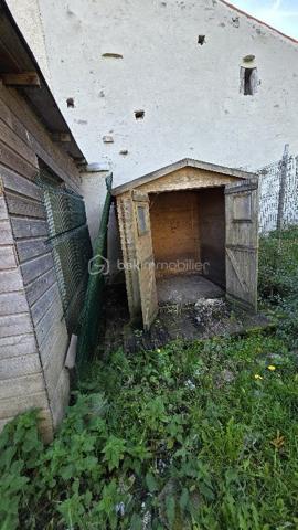 Votre prochain chez vous ou votre résidence secondaire à petit prix !
Cette maison en pierre de 90 m2 habitable est située dans un hameau sympathique et calme sur la commune de Saint Bonnet de Bellac (87300).

- Au rez-de-chaussée, une pièce de vie de 29 m2, une SDB de 6.5 m2 avec douche, meuble simple vasque et WC, 
Un palier après 4 marches dessert une pièce servant de chambre mais de seulement 7.3 m2 puis un salon lumineux de 15 m2 suivi d’une possible cuisine extérieure en travaux avec sortie sur le terrain. 

- À l'étage, 2 grandes chambres de 16 m2 chacune.

L'ensemble des ouvertures est en double vitrage PVC (hormis dans une chambre). 

- Deux grandes dépendances attenantes de 44 et 60 m2, cette dernière contenant un cellier fermé de 11.9 m2 accueillant le ballon d'eau chaude, un WC et les branchements nécessaires en eau et électricité. 

- Cette maison nécessite des travaux mais offre de grandes possibilités d'extension de la surface habitable grâce à ses dépendances, d'ailleurs, il est à noter qu'une ouverture a été créée pour relier la pièce de vie avec la grange de 44 m2 (alimentée en eaux et électricité).

Le terrain de 374 m2 situé en hauteur par rapport à la route ajoute une certaine intimité. 
Également, une terrasse de 18 m2 bétonnée avec barbecue et bac à eau est bien agréable.
Le stationnement est possible devant la grange.

Les bâtiments sont sains et une grande partie de la toiture a été refaite depuis 2010. 
Raccordement au tout à l'égout. 

Toutes nécessités à environ 10kms.

Non soumise au DPE, chauffage inexistant, toutefois la cheminée est tubée pour accueillir un poêle à granulés.

Prix du bien : 45 000,00 €
Les honoraires d'agence sont à la charge du vendeur.

Les informations sur les risques auxquels ce bien est exposé sont disponibles sur le site Géorisques : www.georisques.gouv.fr

Contact : 0621062197
Mail : d.oesterreicher@bskimmobilier.com

—----------

Your next home or second home at a low price!
This 90 m² stone house is located in a pleasant and quiet hamlet in the commune of Saint Bonnet de Bellac (87300).

On the ground floor, there is a 29 m² living room, a 6.5 m² bathroom with shower, single sink unit and toilet.
A landing after 4 steps leads to a room used as a bedroom but only 7.3 m² in size, then a bright 15 m² lounge followed by a possible outdoor kitchen under construction with access to the grounds. 

Upstairs, there are 2 large bedrooms, each 16 m² in size.

All windows are double-glazed PVC (except in one bedroom). 

Two large adjoining outbuildings of 44 and 60 m², the latter containing a closed storeroom of 11.9 m² housing the hot water tank, a WC and the necessary water and electricity connections.

This house requires some work but offers great potential for extending the living space thanks to its outbuildings. It should be noted that an opening has been created to connect the living room with the 44 m² barn (supplied with water and electricity).

The 374 m² plot of land, located above the road, adds a certain amount of privacy. 
There is also a pleasant 18 m² concrete terrace with a barbecue and water tank. 
Parking is available in front of the barn.

The buildings are in good condition and much of the roof has been redone since 2010. 
Connected to mains drainage. 

All amenities within approximately 10km away.

Not subject to energy performance certification, no heating, however the chimney is lined to accommodate a wood-burning stove.

Property price: €45,000
Agency fees payable by the seller.

Contact: 0621062197
Email: d.oesterreicher@bskimmobilier.com
