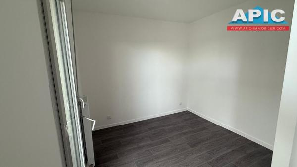 ARNOUVILLE Au pied de la gare et des commerces. Appartement ...