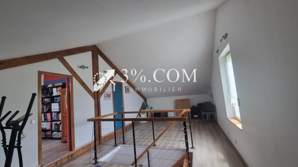 Maison 8 pièce(s) 4 chambre(s) 240 m²