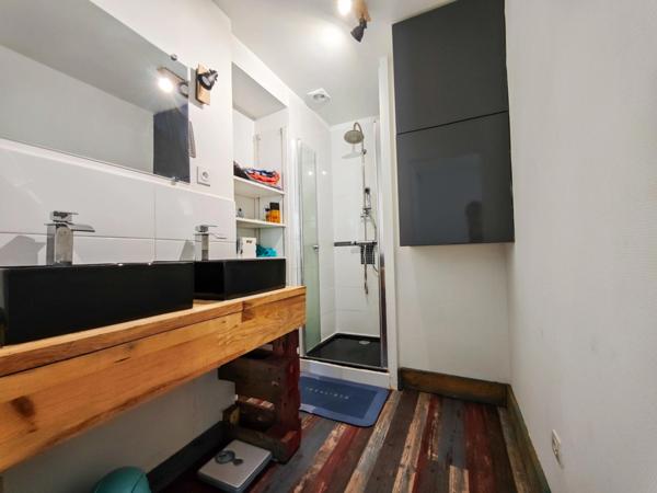 MAISON ANCIENNE A SAINT LAURENT SUR SEVRE (85)