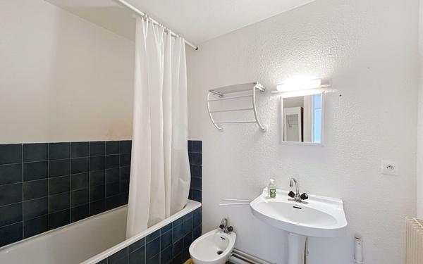 Appartement à vendre    1 pièce • 30 m2 Bayonne