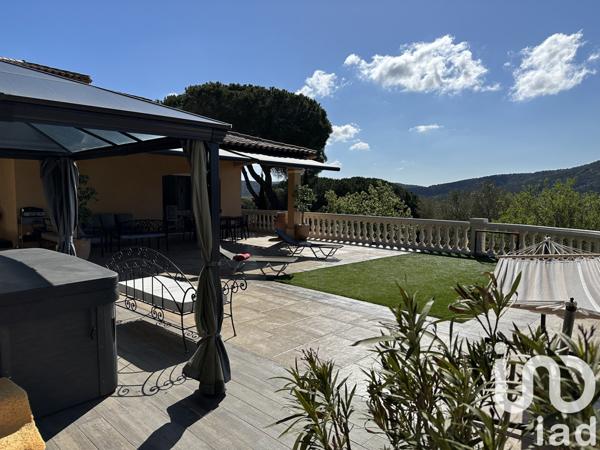 Maison à vendre 8 pièces 235 m² Cogolin