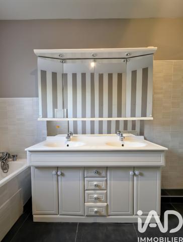 Maison à vendre 8 pièces 162 m² Saint-Clément-de-la-Place